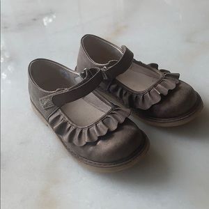 Little girls ruffle Mary Janes